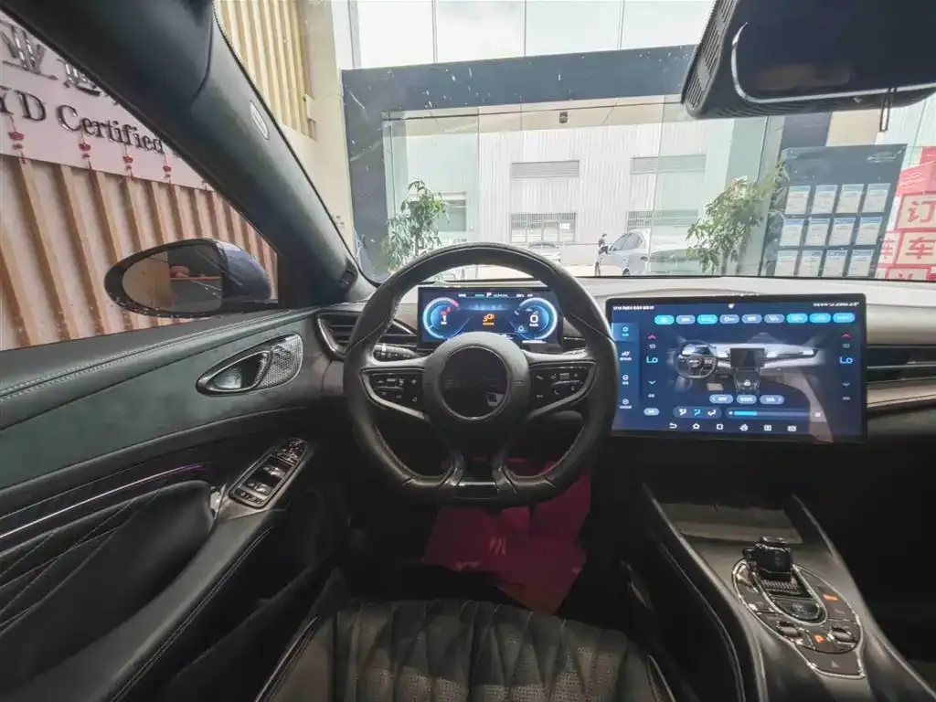 BYD Seal — фото 10