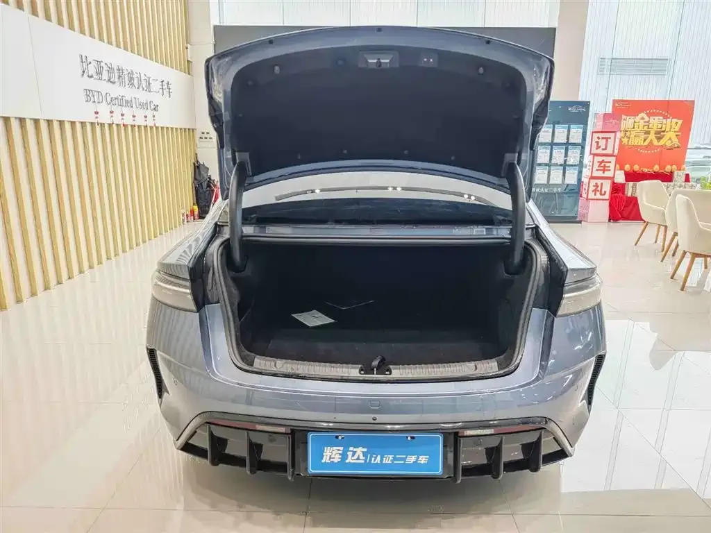 BYD Seal — фото 3
