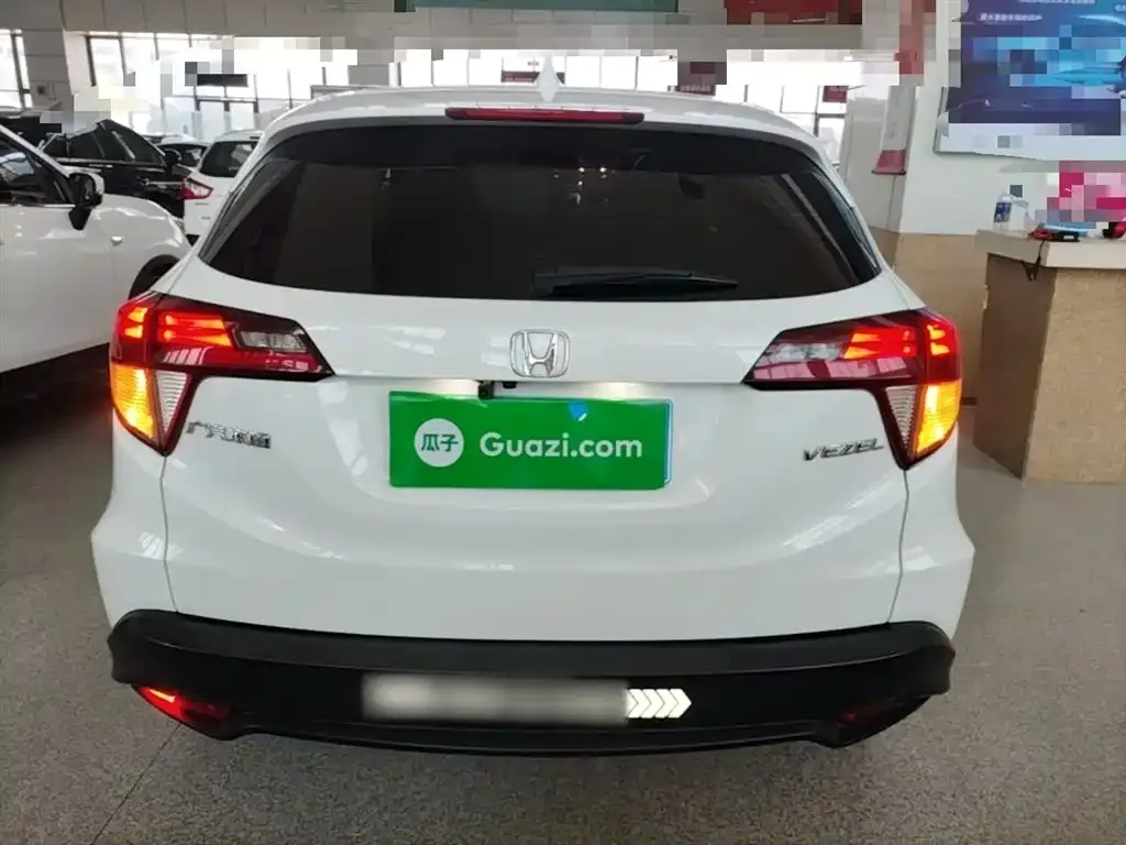 Honda Vezel 2021 из CN, фото 10