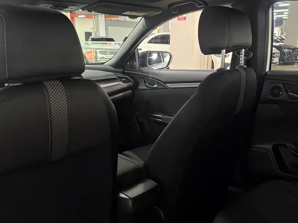 Honda Civic — фото 8