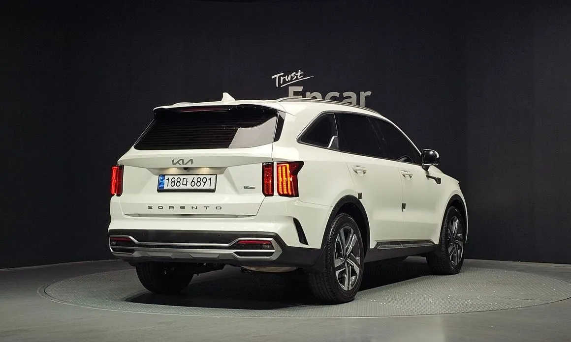 Kia Sorento — фото 6
