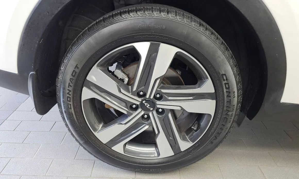 Kia Sorento — фото 5