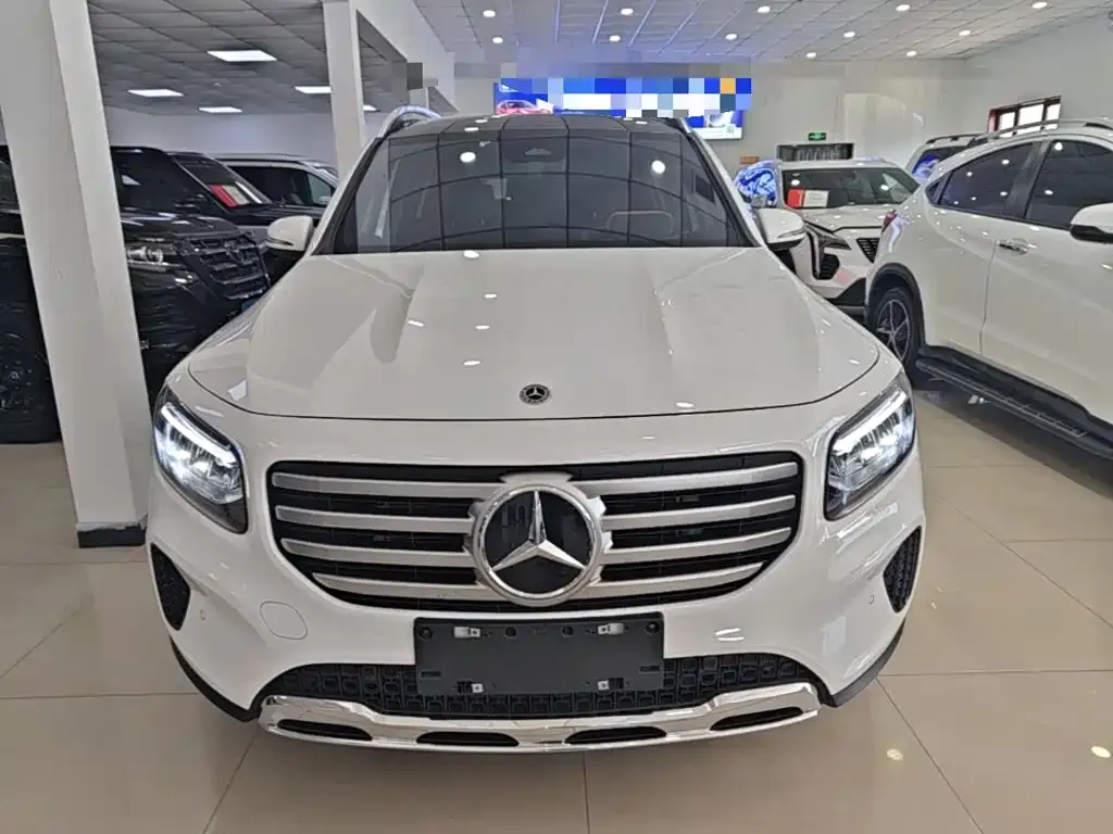 Mercedes-Benz GLB — фото 6