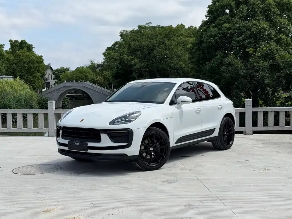 Porsche Macan — фото 1