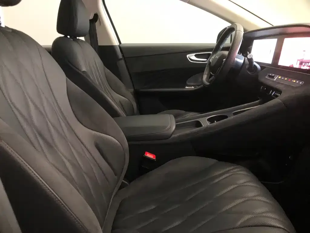 Roewe D7 2023 из CN, фото 5
