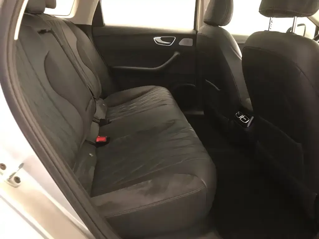 Roewe D7 2023 из CN, фото 6