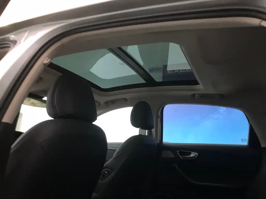 Roewe D7 2023 из CN, фото 9