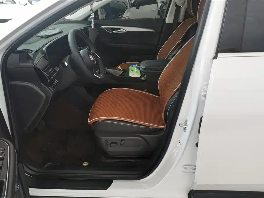 Buick Envision Plus — фото 7