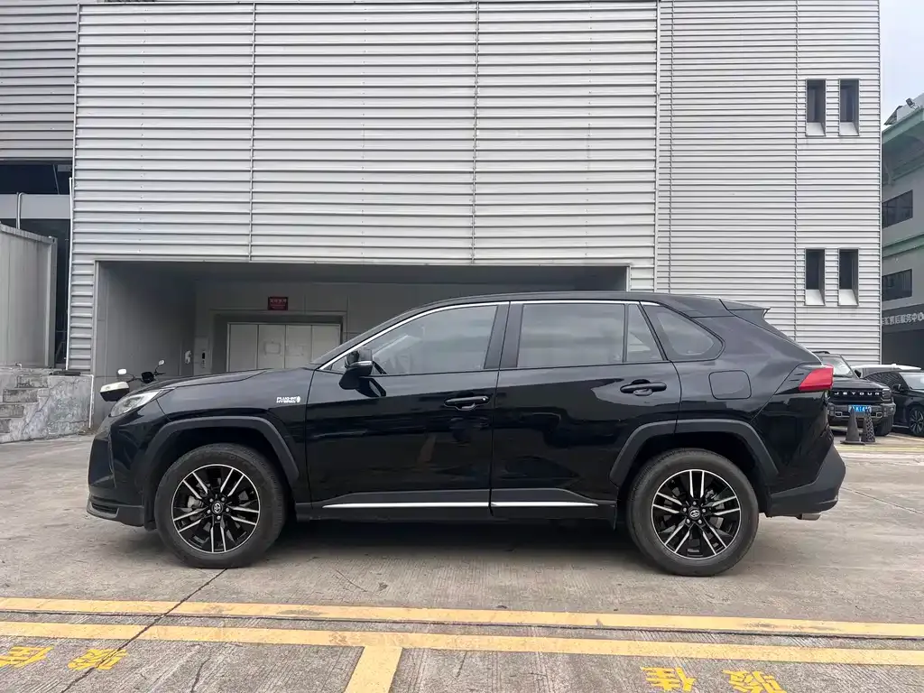 Toyota Wildlander New Energy 2021 из CN, фото 7