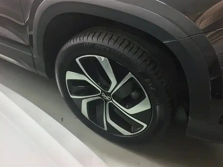 Volkswagen Tharu — фото 3