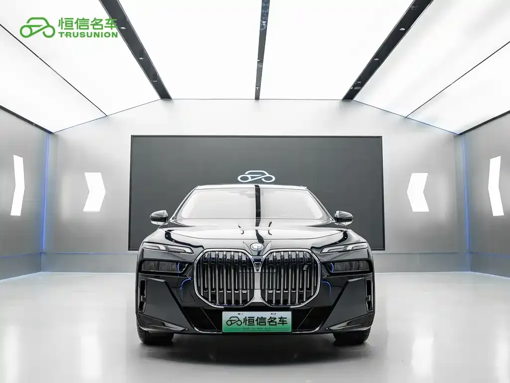 BMW i7 2023 из CN, фото 5