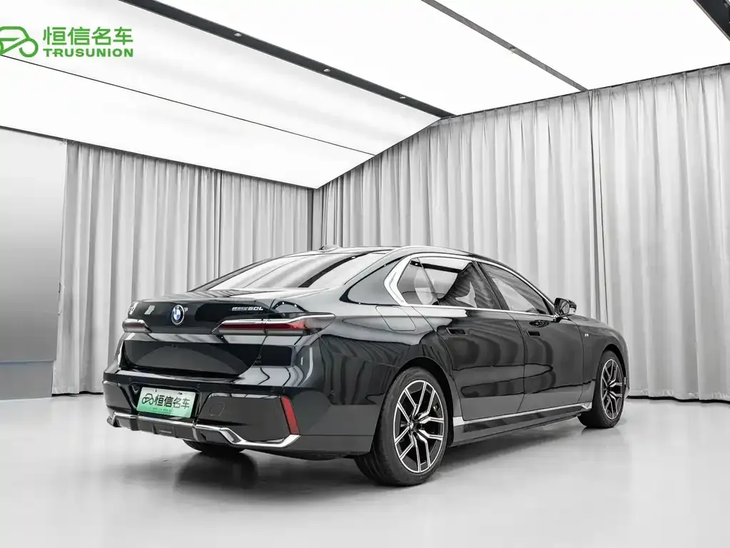 BMW i7 2023 из CN, фото 9
