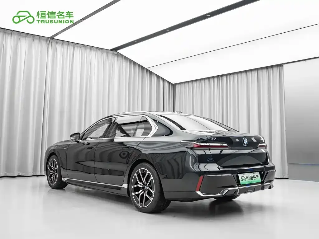 BMW i7 2023 из CN, фото 8