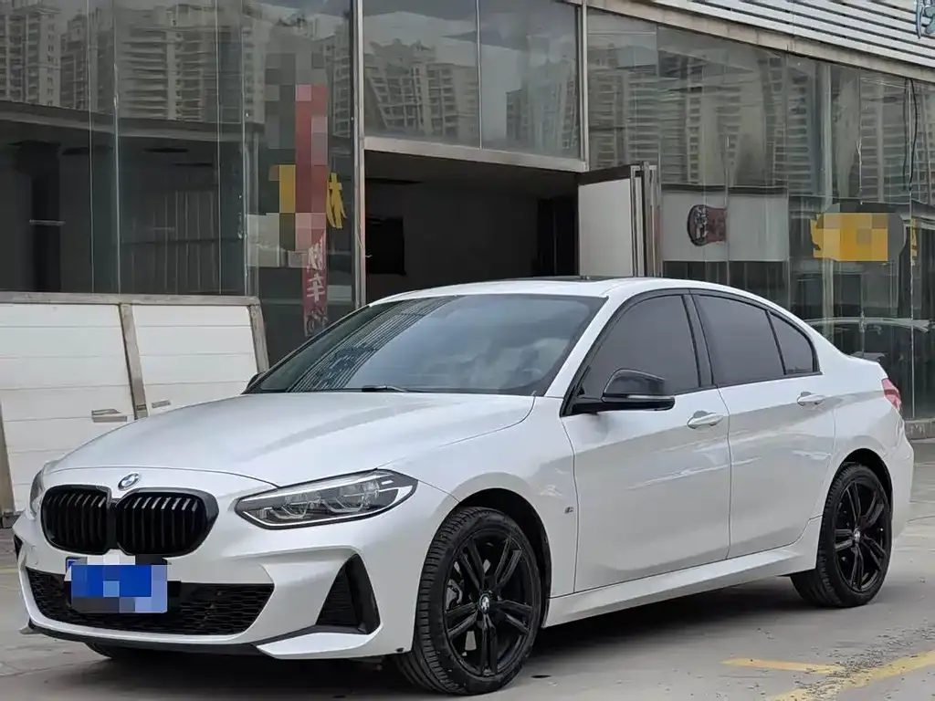 BMW 1 Series — фото 1