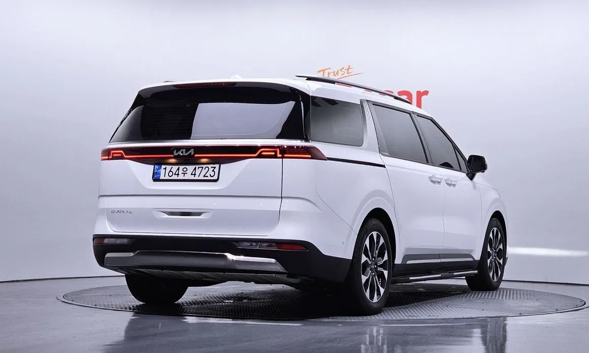 Kia Carnival 2023 из KR, фото 4