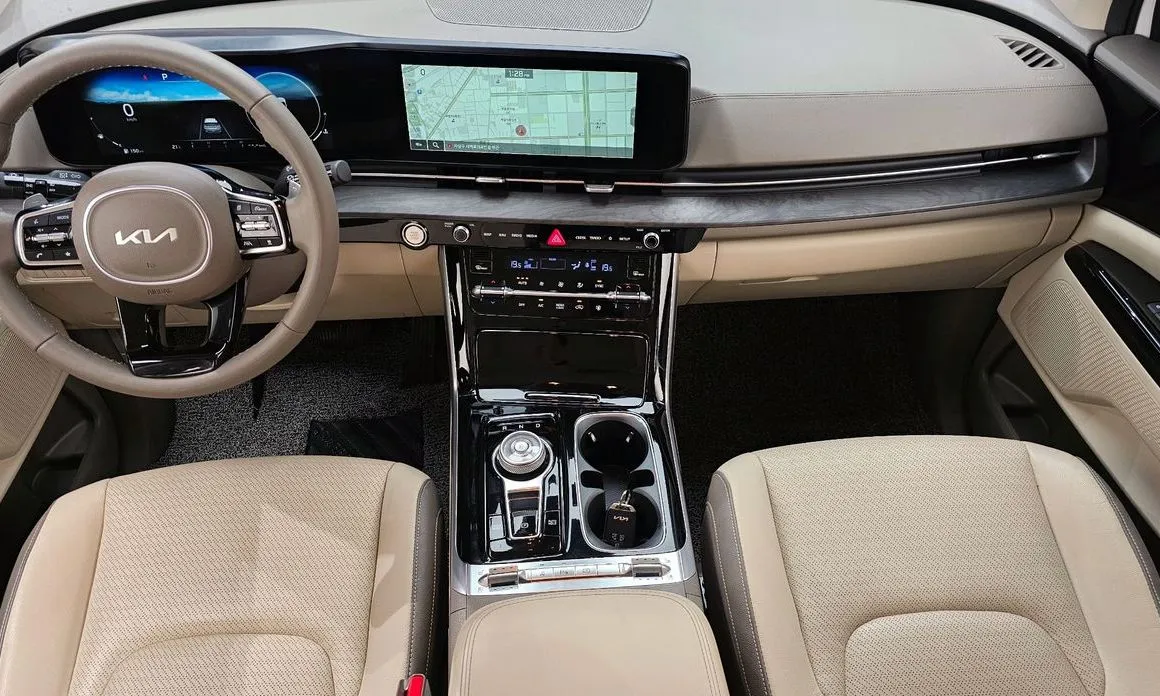 Kia Carnival 2023 из KR, фото 9