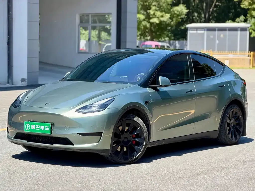 Tesla Model Y — фото 7