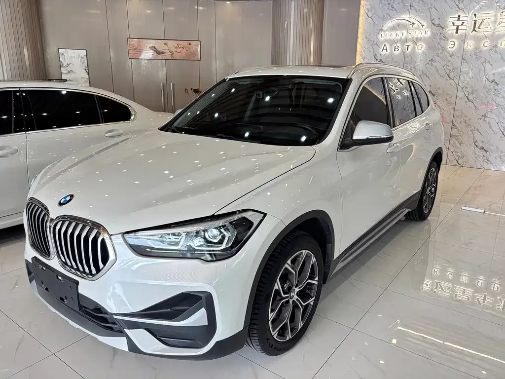 BMW X1 — фото 1
