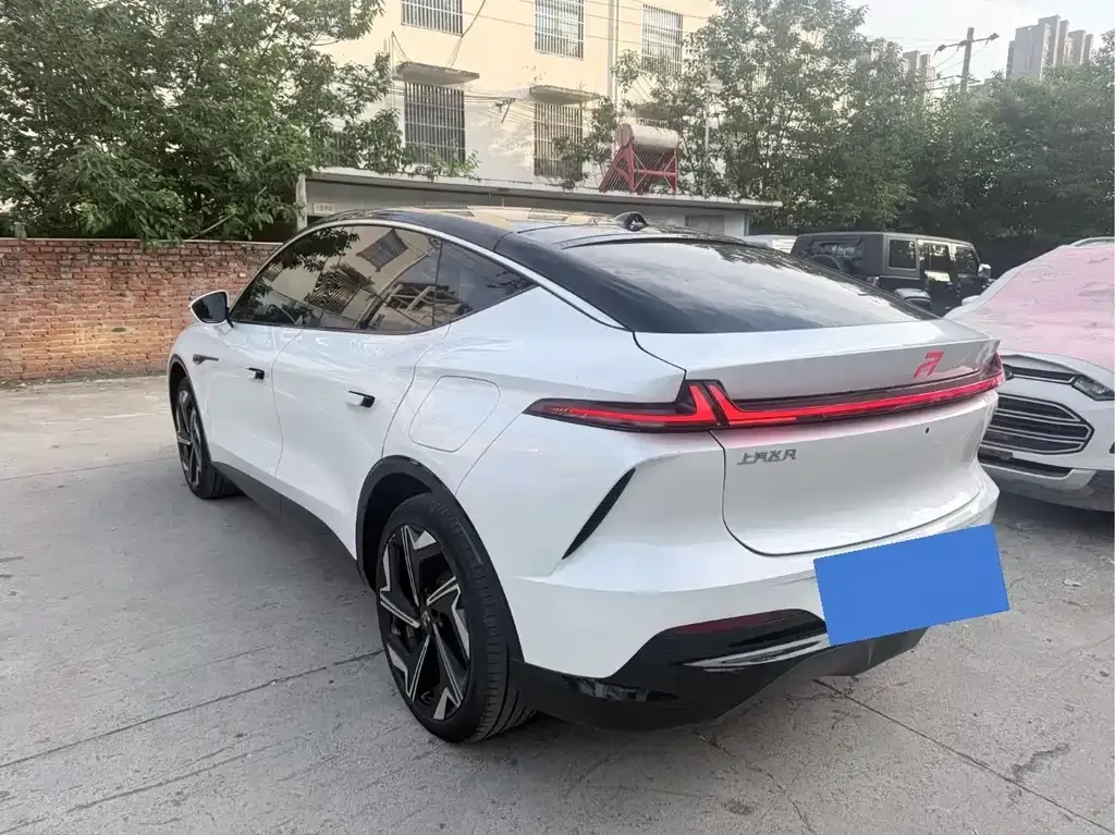 Roewe Feifan R7 2024 из CN, фото 3