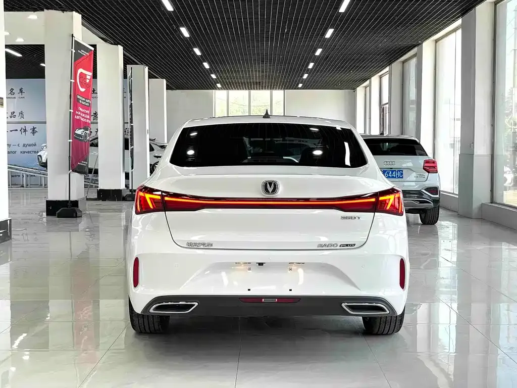 Changan Eado — фото 10