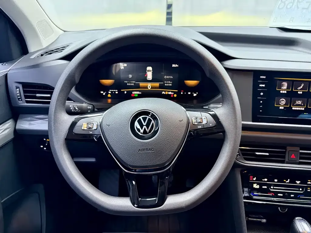 Volkswagen Tharu — фото 5