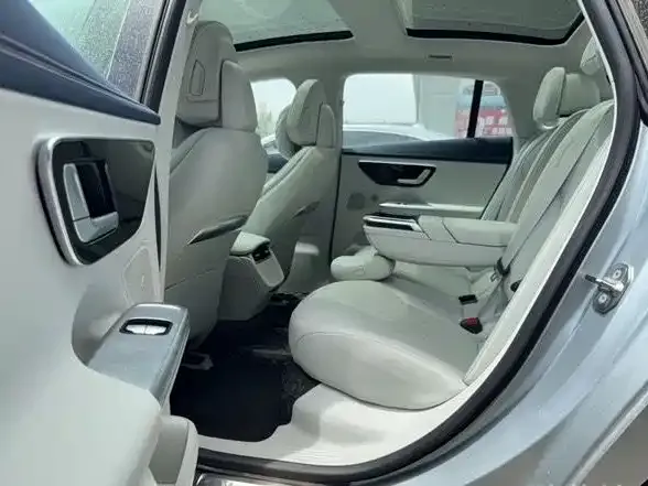 Mercedes-Benz EQE 2025 из CN, фото 6