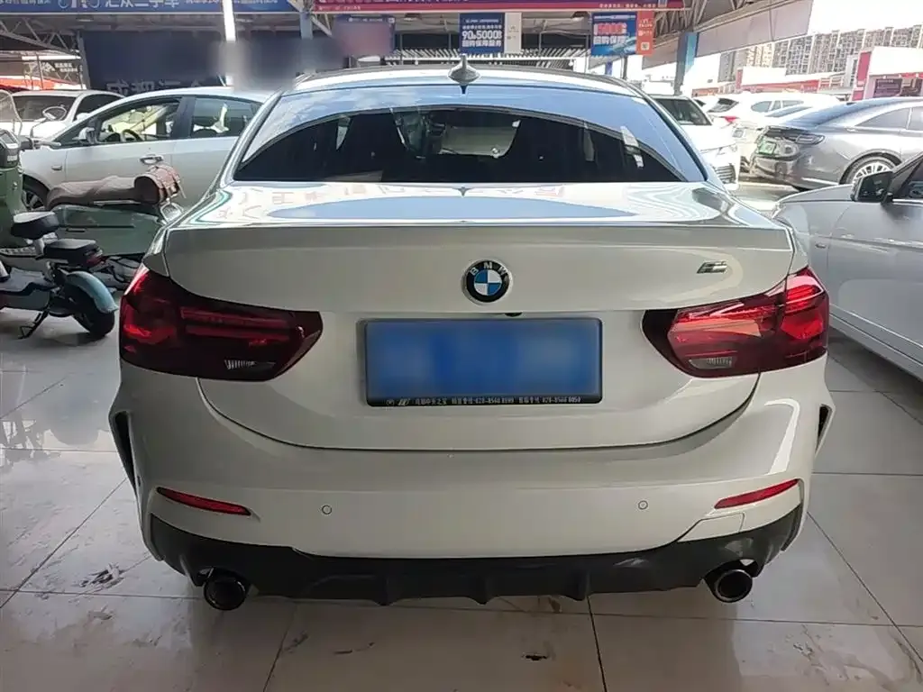 BMW 1 Series 2023 из CN, фото 10
