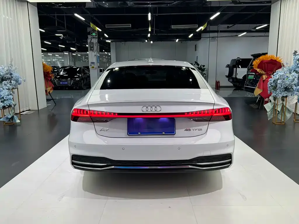 Audi A7 — фото 5