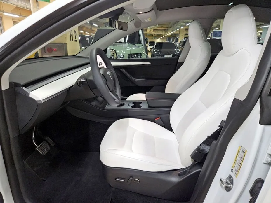 Tesla Model Y — фото 5