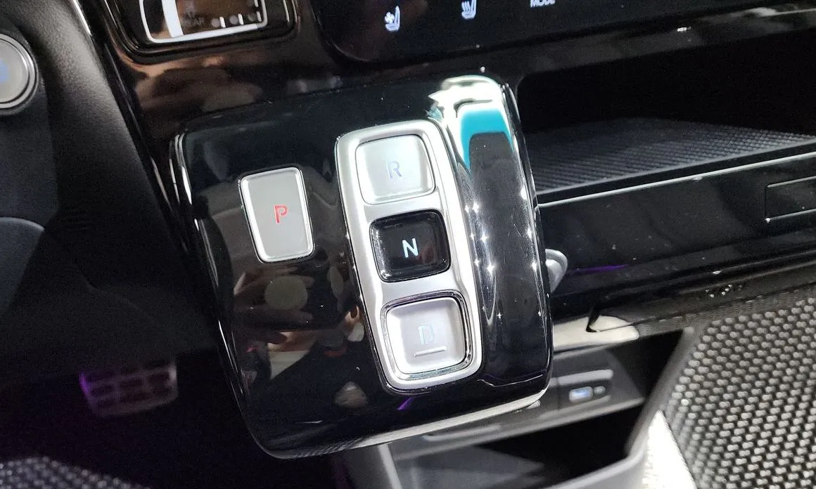 Hyundai Staria 2023 из KR, фото 8