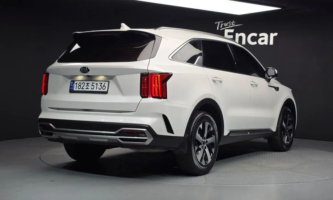 Kia Sorento — фото 5