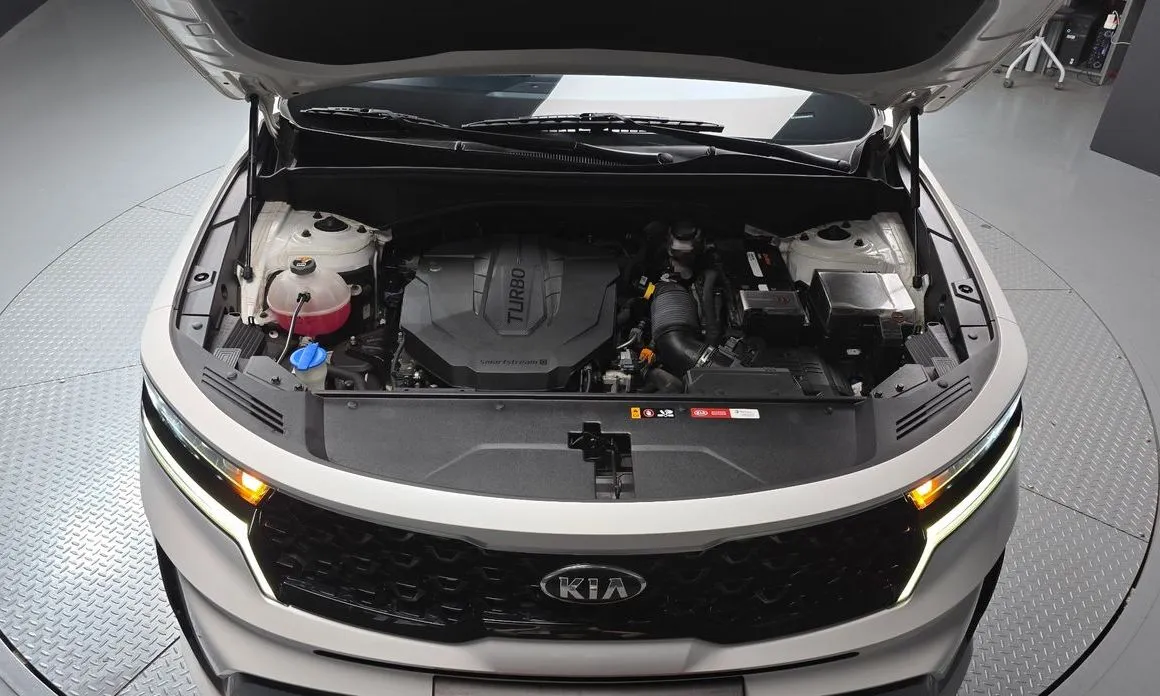 Kia Sorento — фото 9