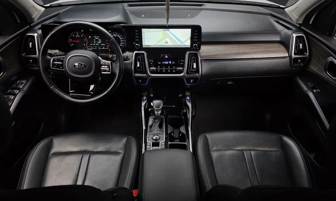 Kia Sorento — фото 8
