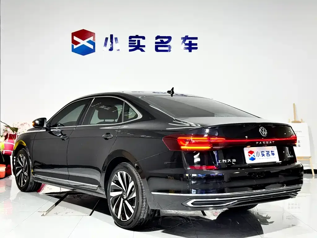 Volkswagen Passat — фото 6