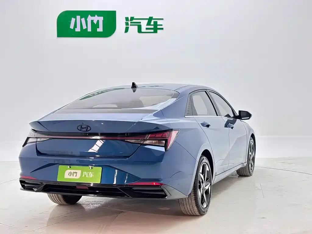 Hyundai Elantra — фото 8