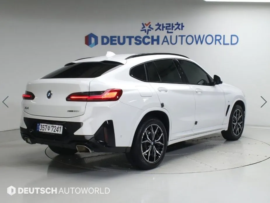 BMW X4 2023 из KR, фото 2