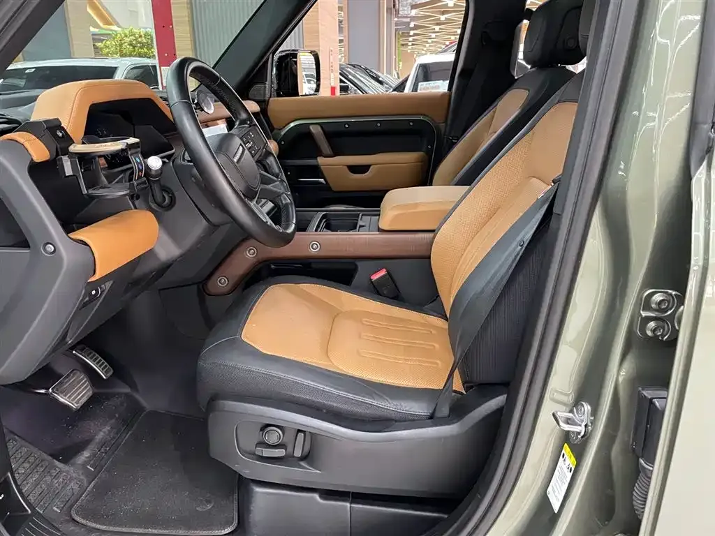 Land Rover Defender — фото 8