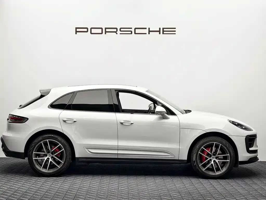 Porsche Macan — фото 7