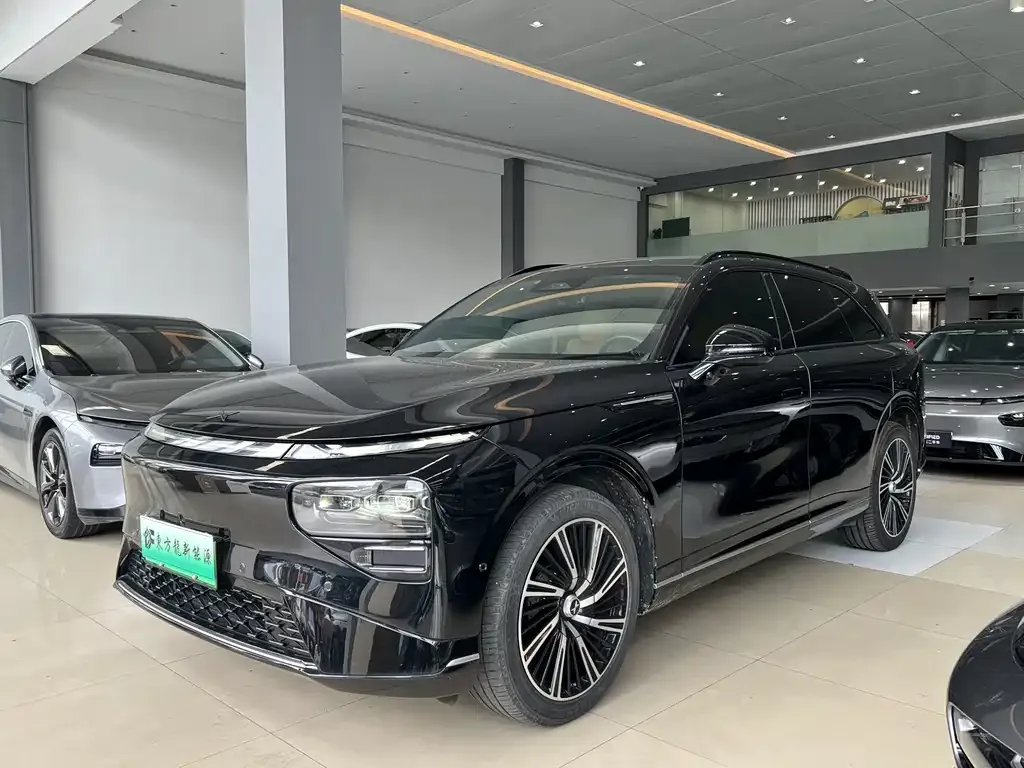 XPeng G9