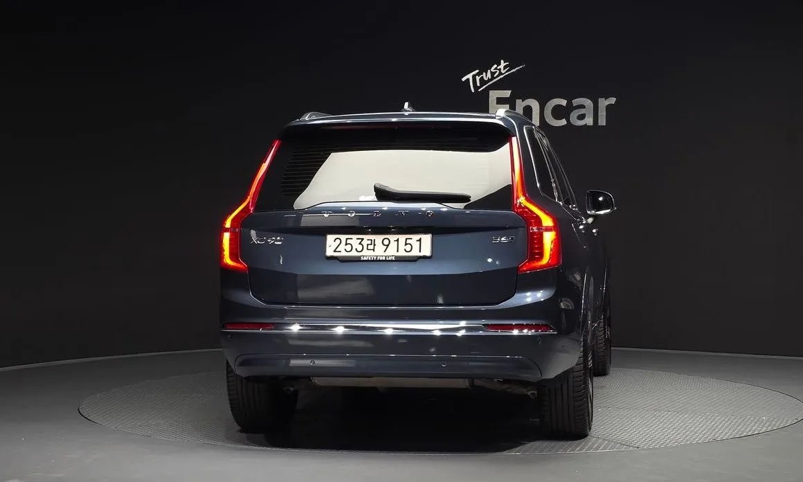 Volvo XC90 2023 из KR, фото 5