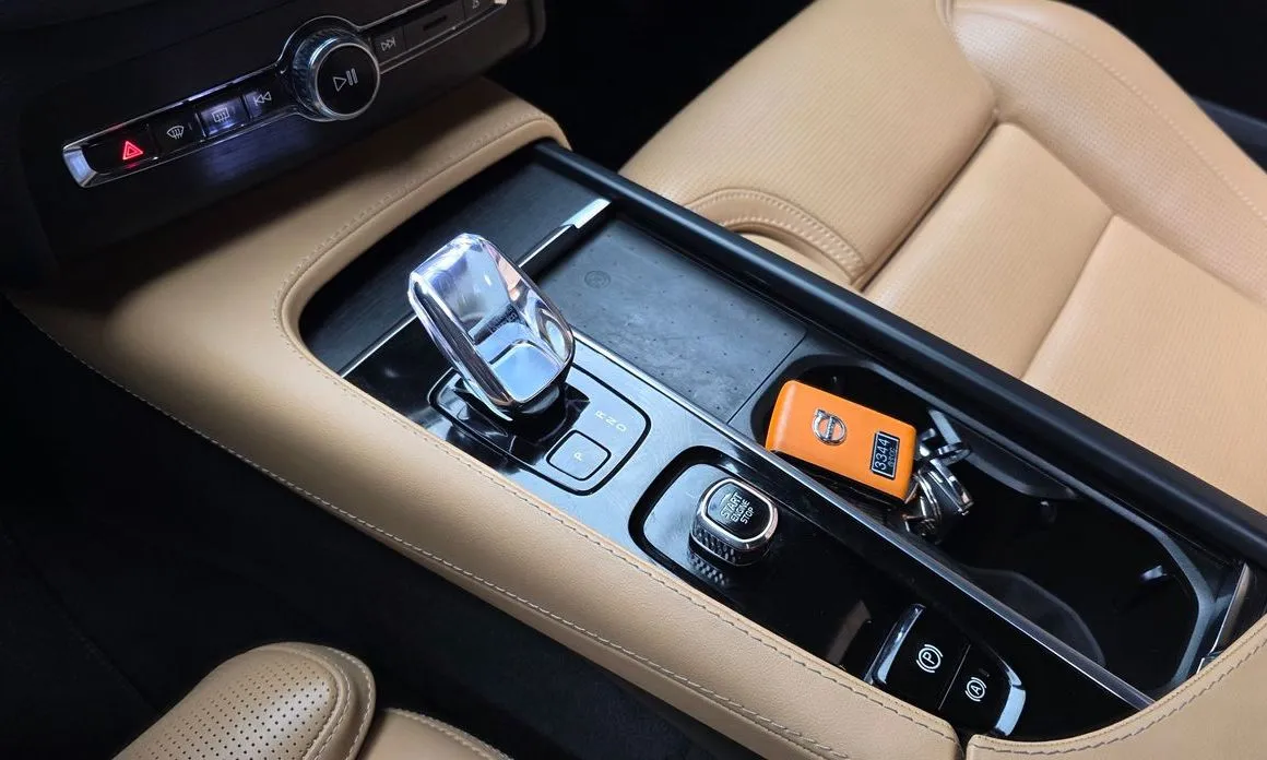Volvo XC90 2023 из KR, фото 7