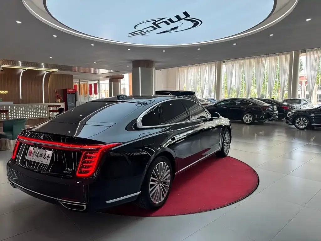 Hongqi H9 — фото 10