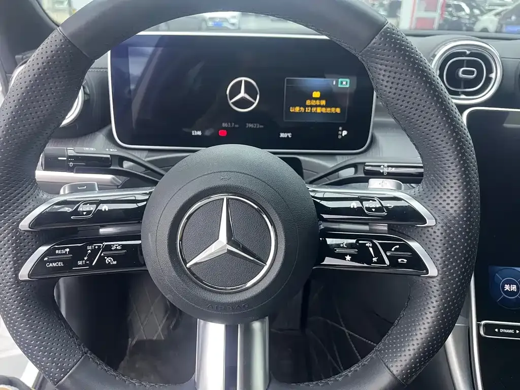 Mercedes-Benz C-Class — фото 10