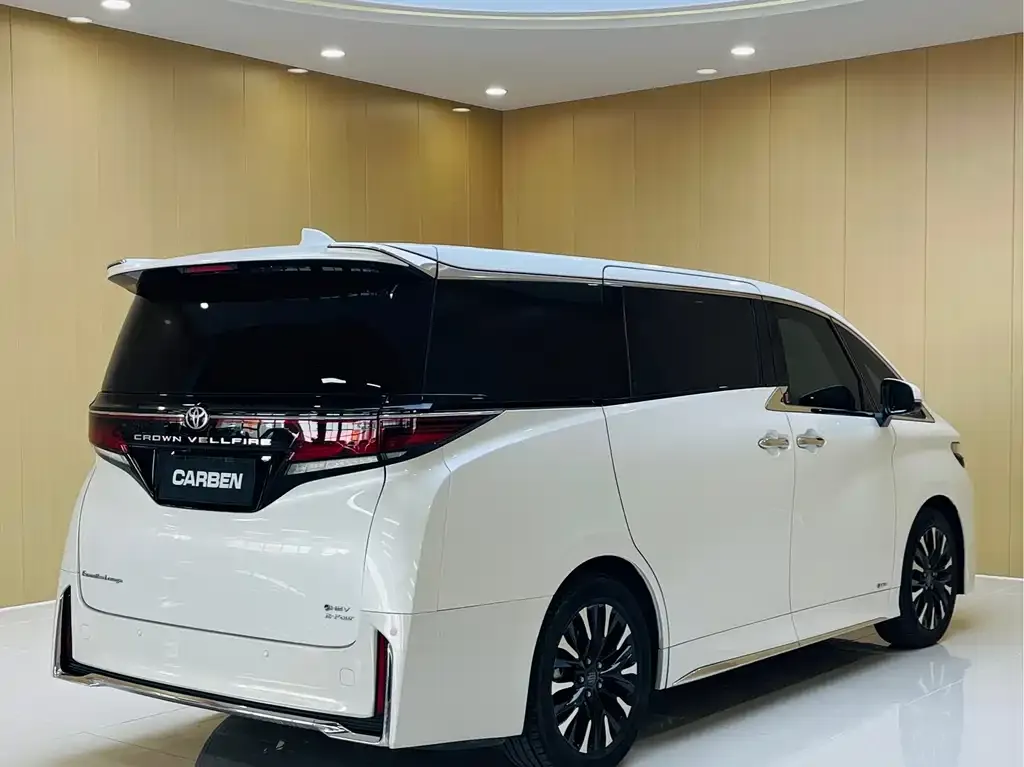 Toyota Vellfire — фото 2
