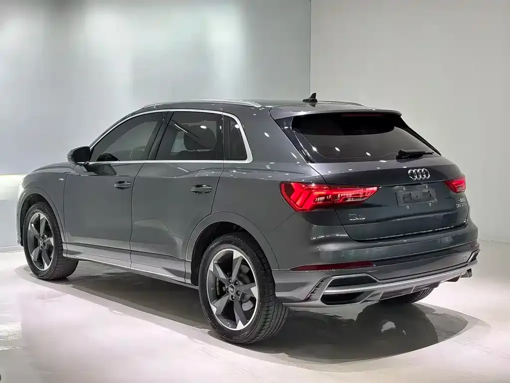 Audi Q3 — фото 3