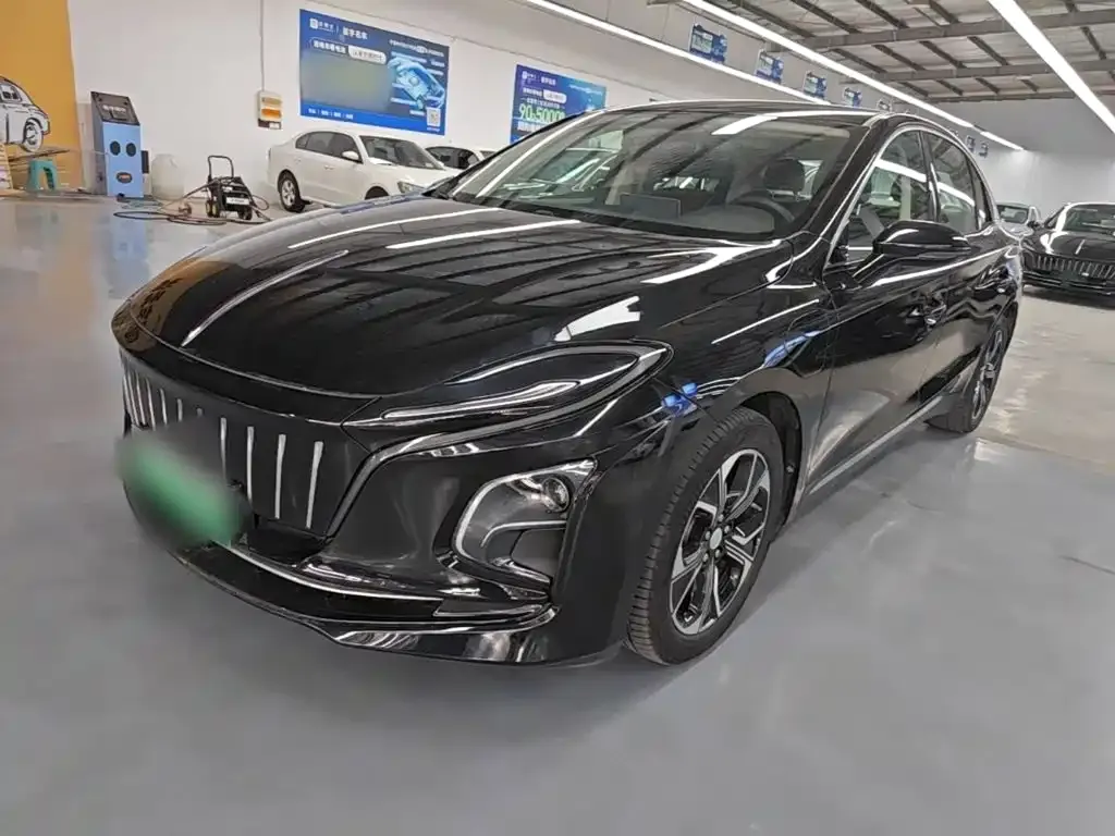 Hongqi E-QM5 — фото 1