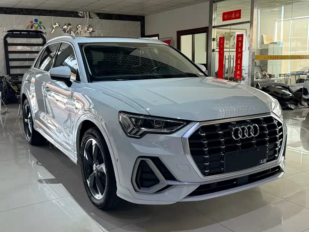 Audi Q3 — фото 4