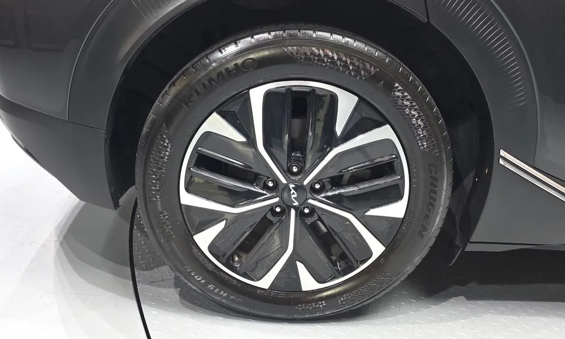 Kia EV6 2022 из KR, фото 9