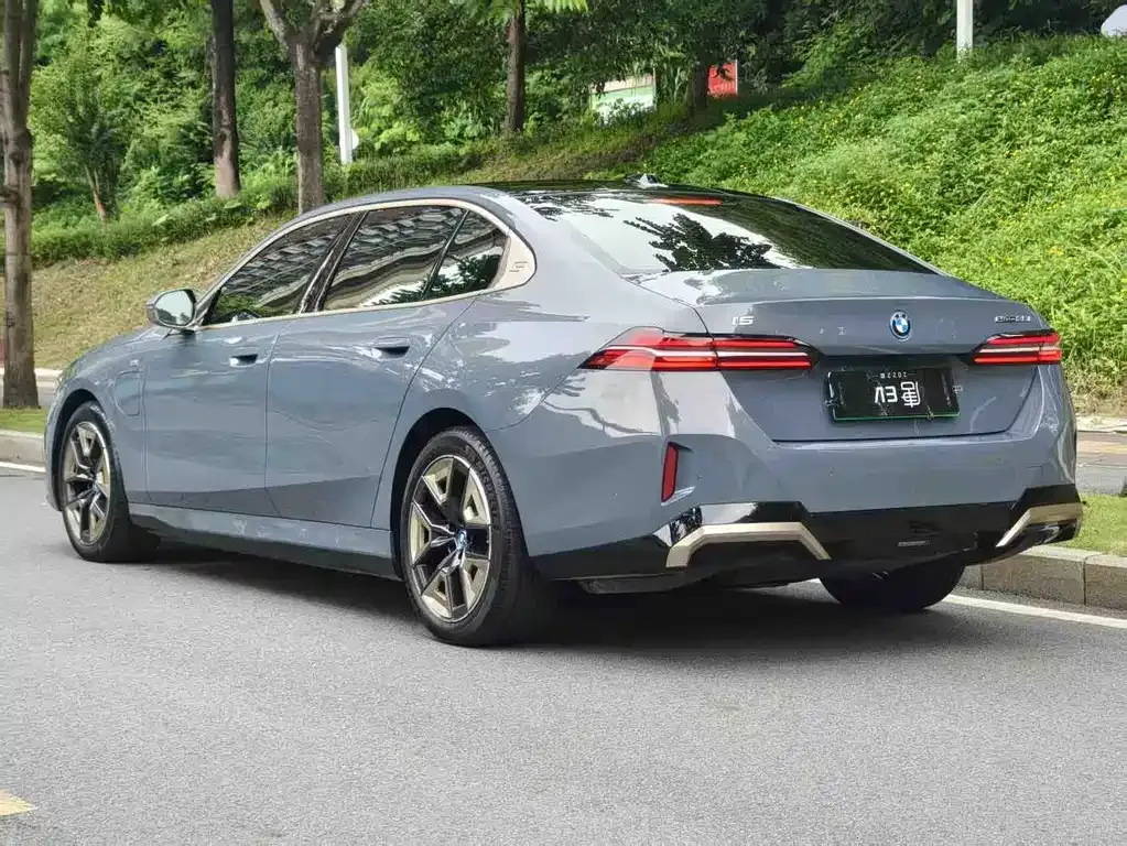 BMW i5 2024 из CN, фото 4