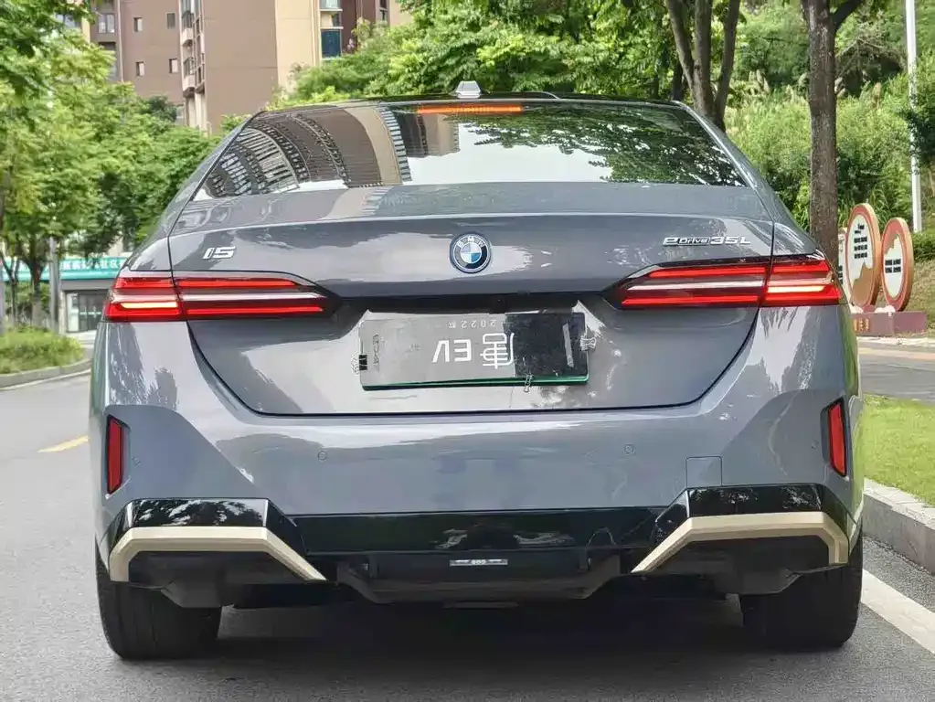 BMW i5 2024 из CN, фото 3